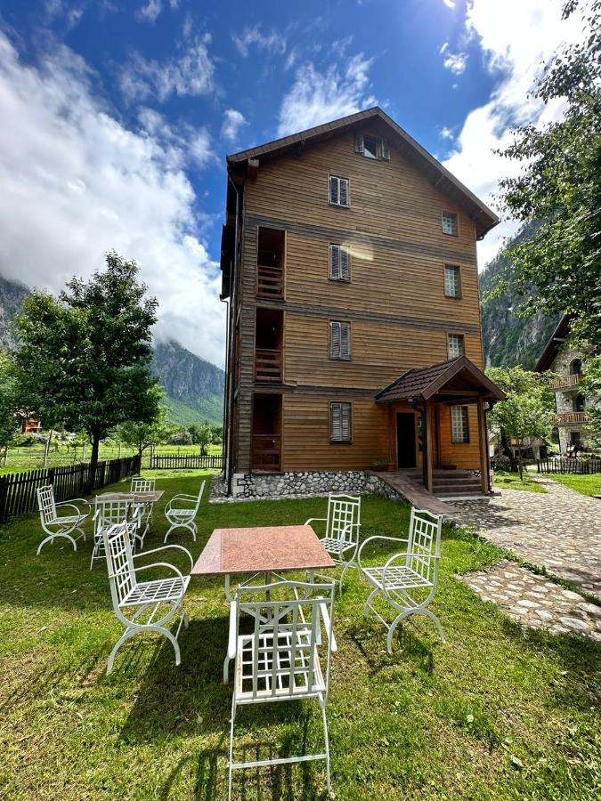 Residence Quku Valbones Exterior foto